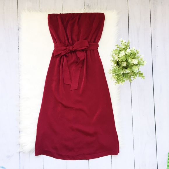 Urban Outfitters Dresses & Skirts - NWT Silence + Noice Red Sleeveless Midi Dress #593